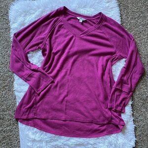 Wildfox Haley Brushed Thermal Waffle Top
Lightweight Vneck Long Sleeves Medium